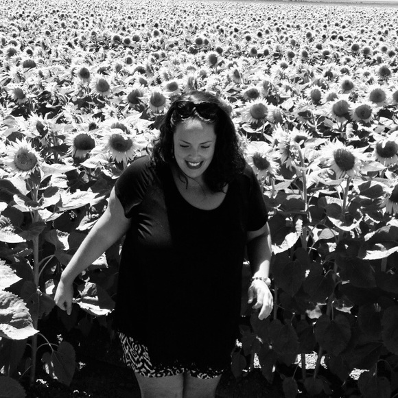 ⭐️ POSH AMBASSADOR ⭐️ - Picture 1 of 7